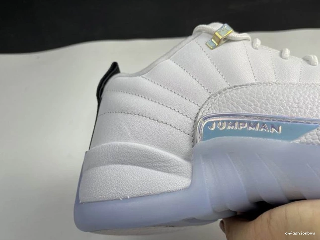 JORDAN RETRO AIR LOW EASTER DB0733-190 12 (2021) 1117